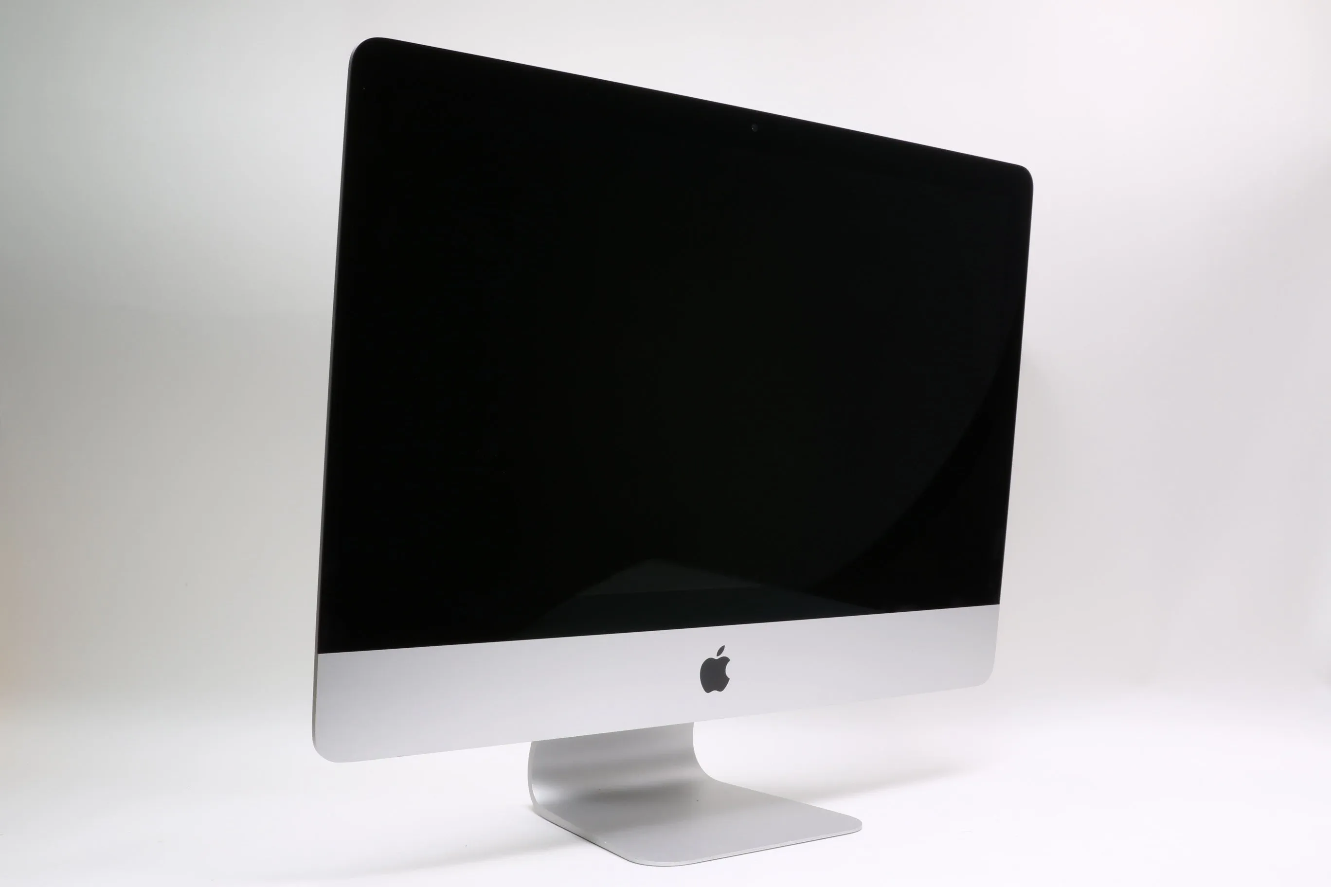 21.5" 2019, iMac, BTO, i3-8100, 16GB, 1TB HDD, Radeon Pro 555X