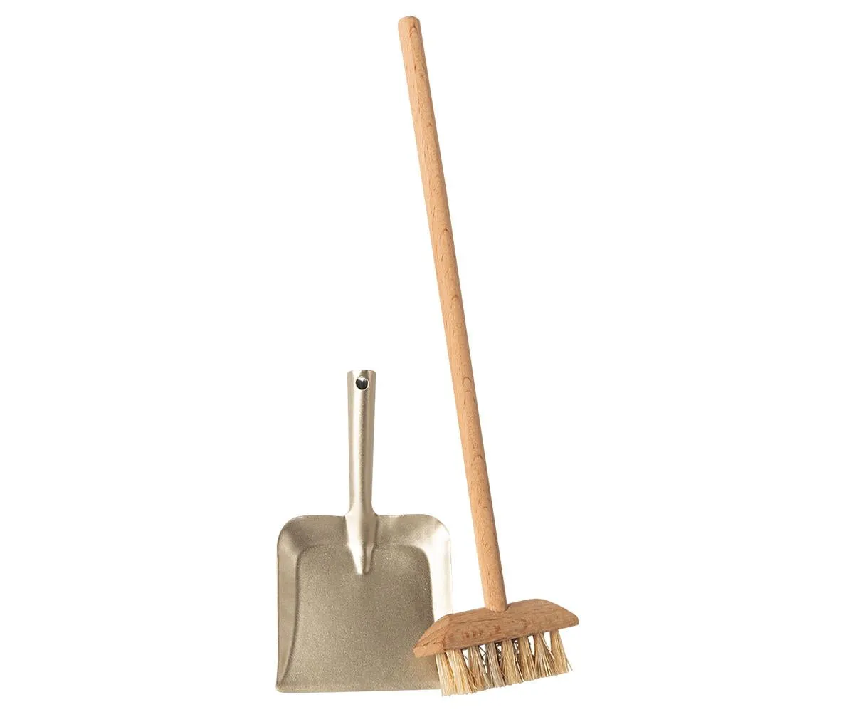 BROOM SET