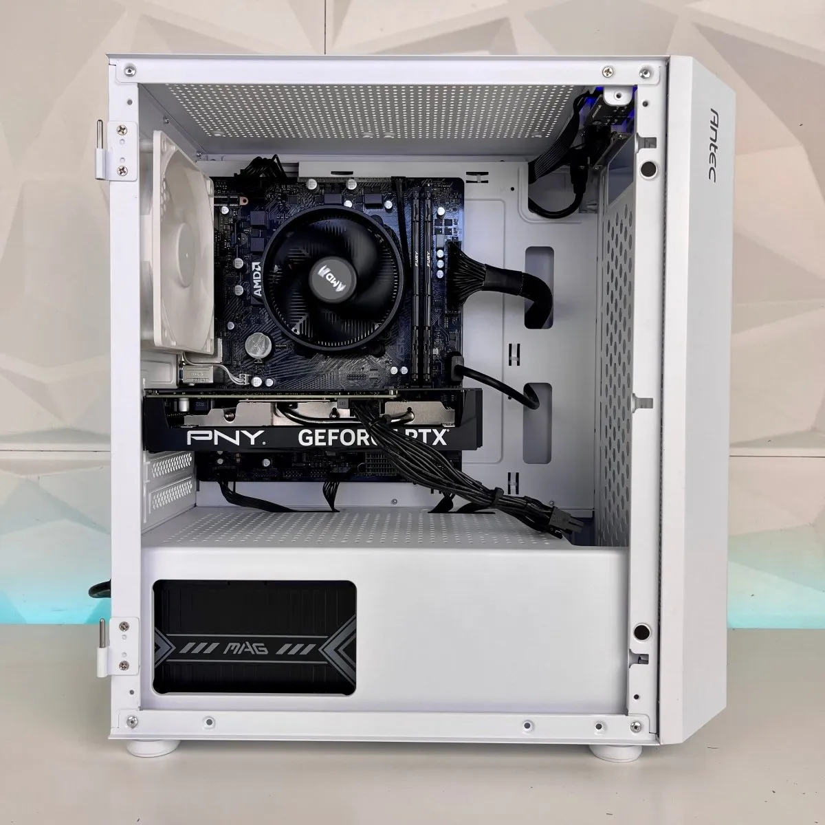 IGaming Ryzen 5 5500 | RTX 4060-4070S | Arctic NX200M