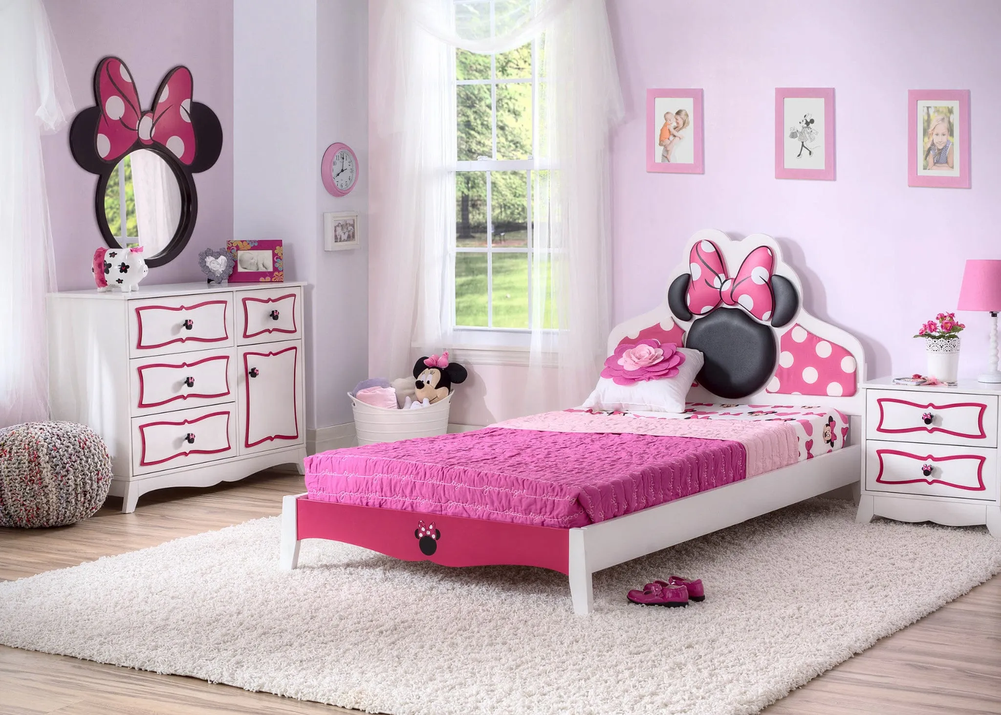 Minnie Mouse Wooden Twin Bedroom Collection