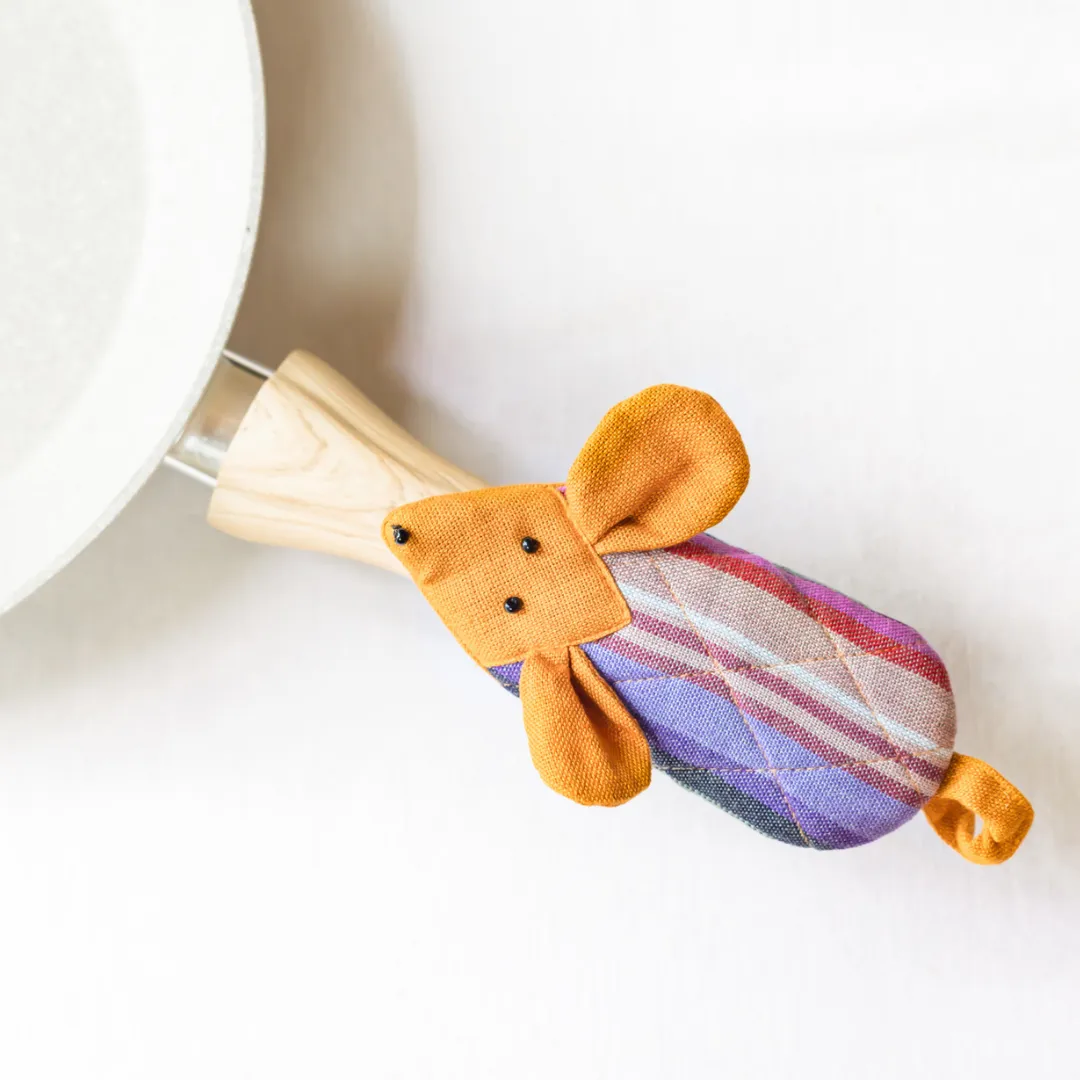 Mouse Skillet Handle Holder by Upavim Crafts