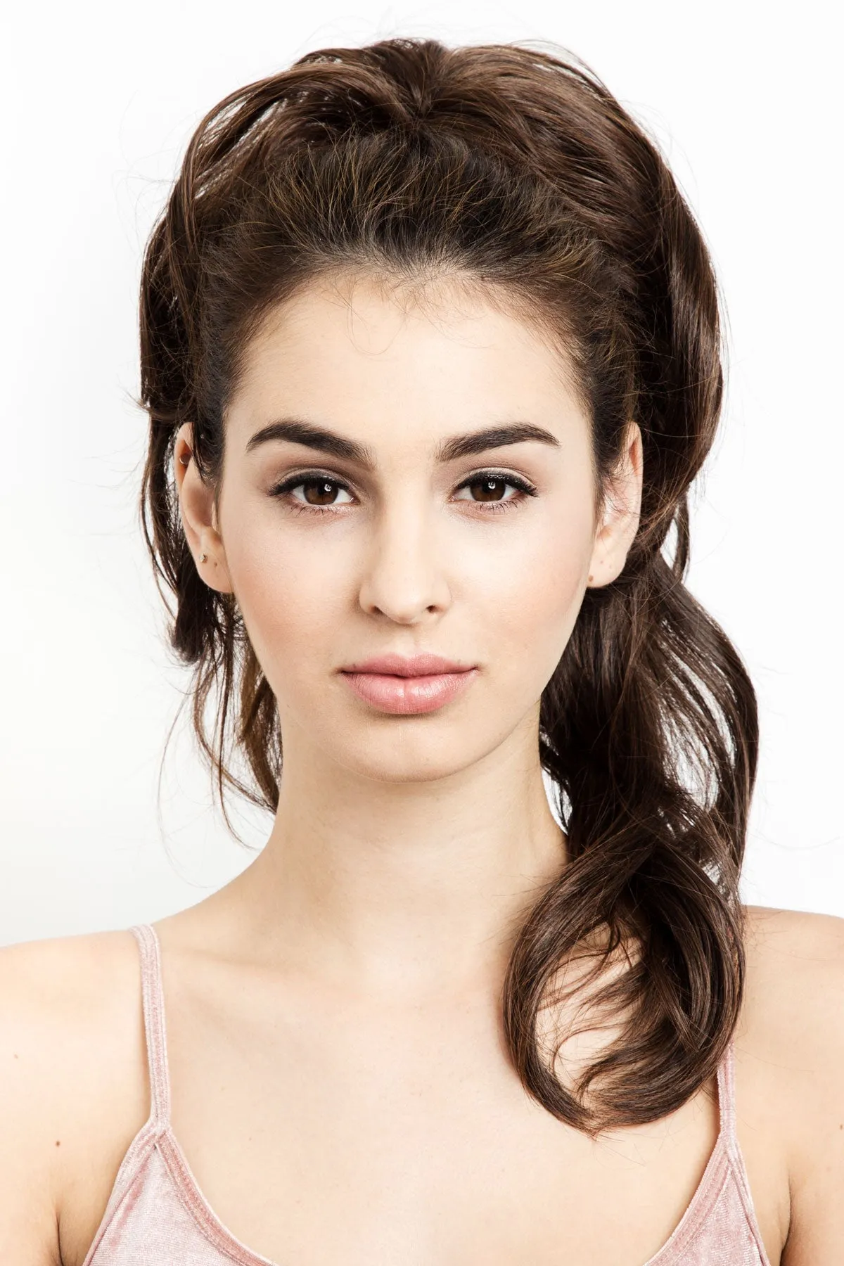 Susan - 16" Futura Wavy Jaw Clip-In Ponytail Extension