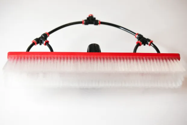 TUCKER XL Dual Trim Nylon Water-Fed Brush