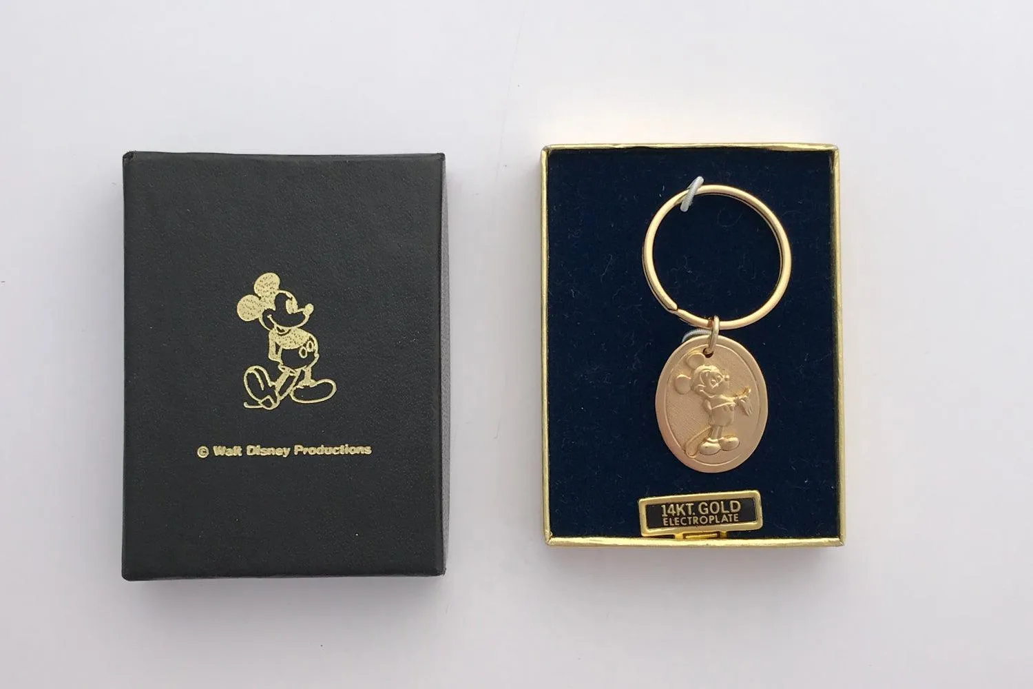 Walt Disney Productions - Mickey Mouse Key Ring (NIB)